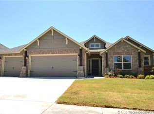 1000 E 135th Pl, Glenpool, OK 74033