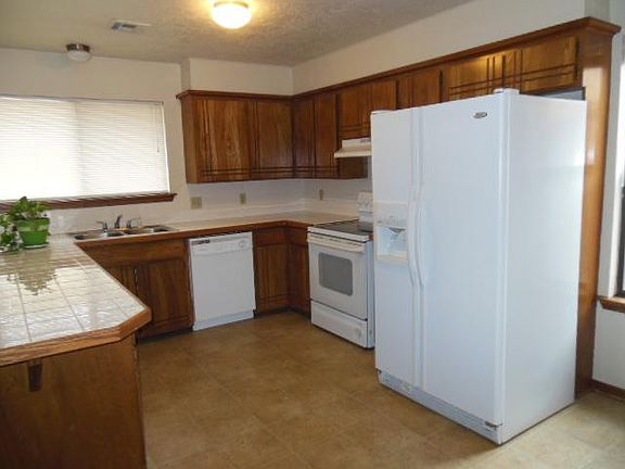 2nd image of 7126 NW Ash Ave