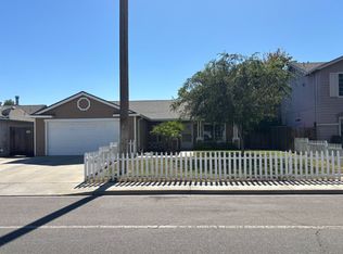 921 Balsam Dr, Newman, CA 95360