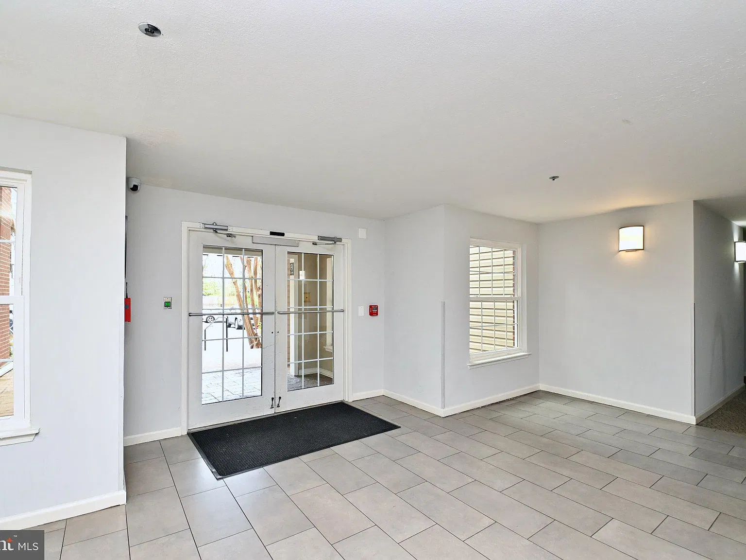 Pointe At Park C — Photo 3