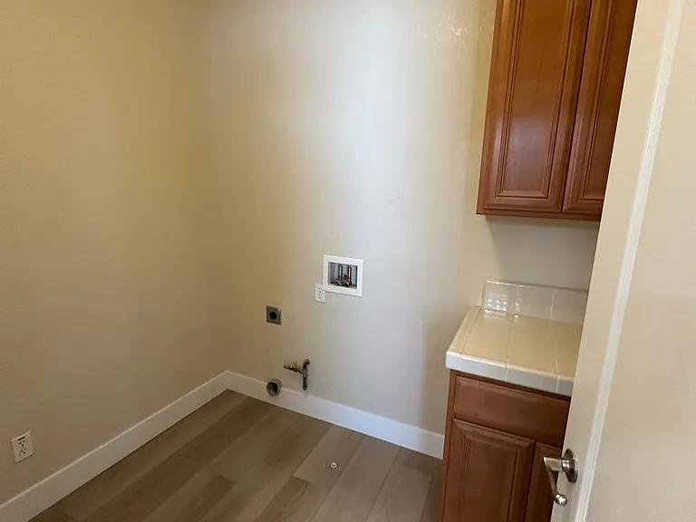2397 Tamalpais Ave — Photo 23