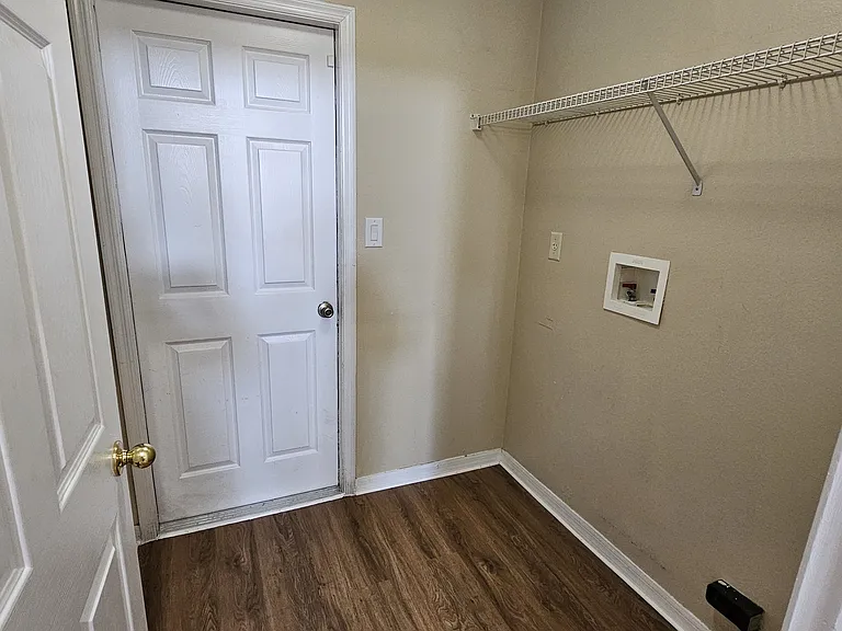 7642 Fordham Creek Ln — Photo 7