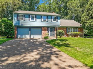 202 Horse Shoe Ct, Cherry Hill, NJ 08034