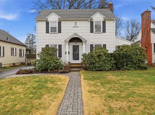 53 Hedgegarth Dr, Rochester, NY 14617