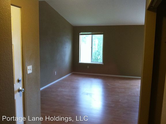 4th image of 3300 Valentine Ln SE #D204