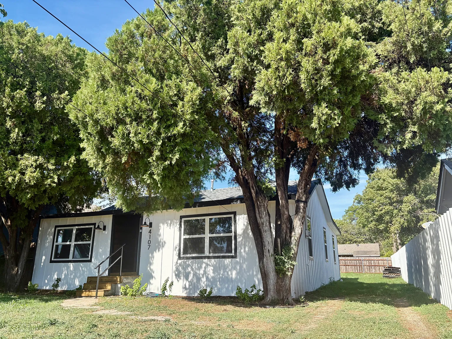 4107 Rockford Drive — Photo 3