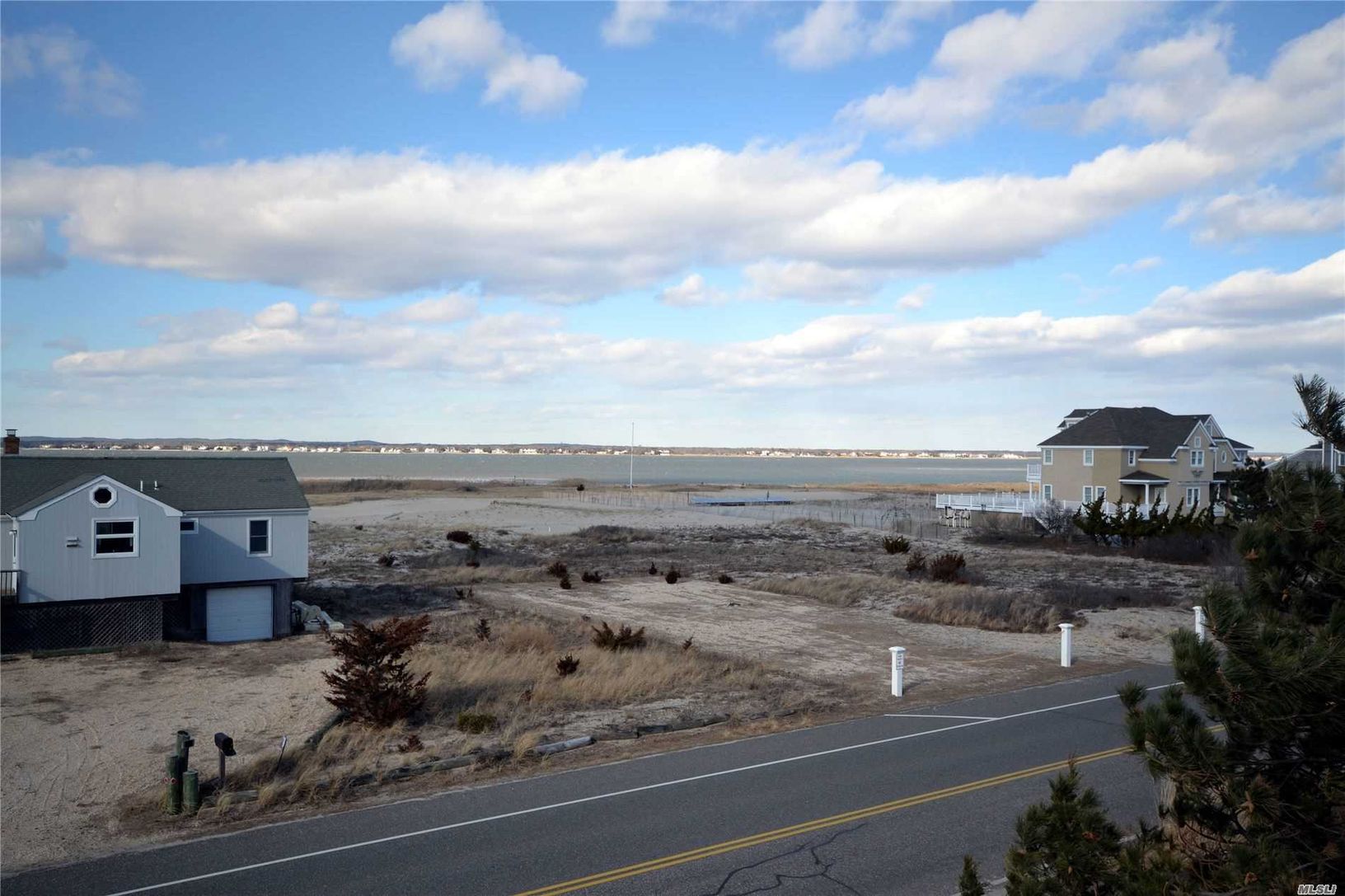 789 Dune Rd, West Hampton Dunes, NY 11978 Out East