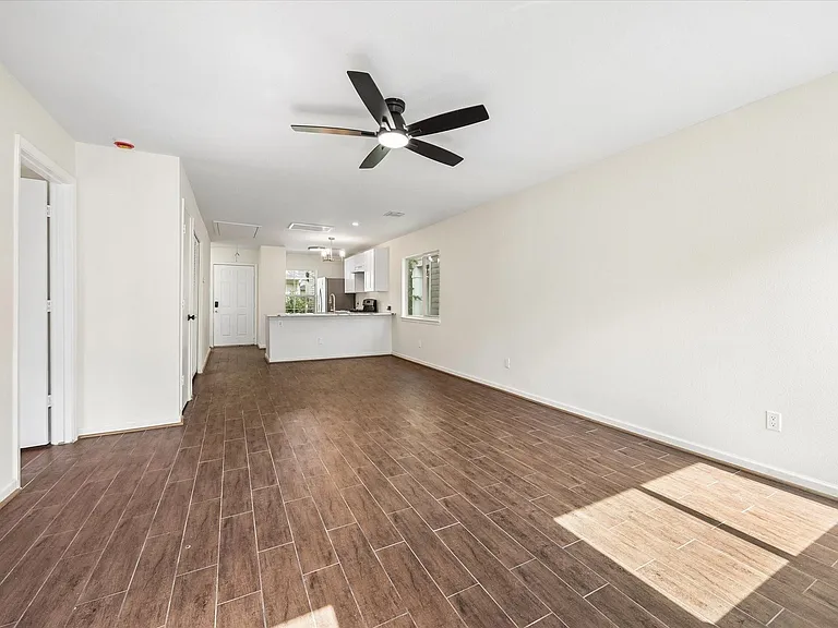 6106 Settlers Lake Cir E — Photo 10