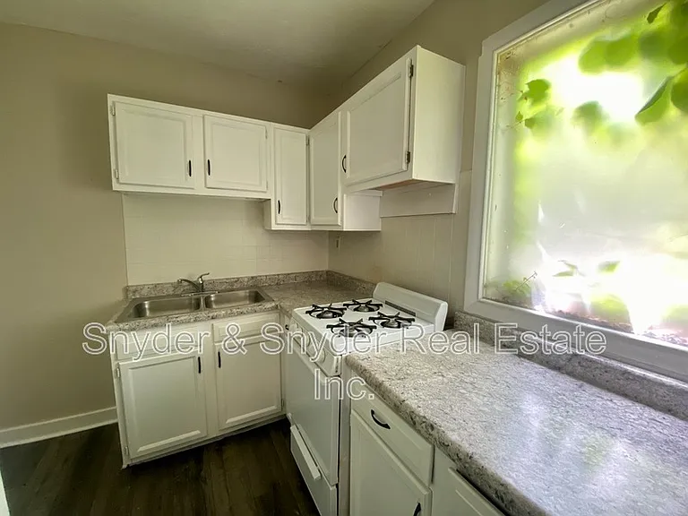 159-166 Walnut Ter #162 — Photo 5