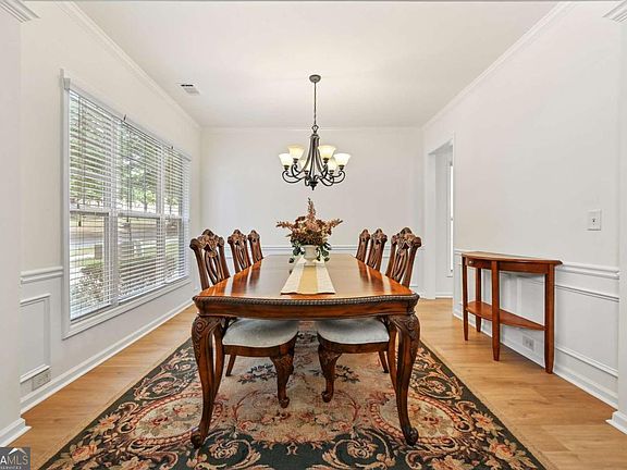 4th image of 3267 Wyesham Cir