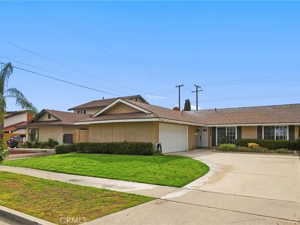23045 El Caballo St, Lake Forest, CA 92630