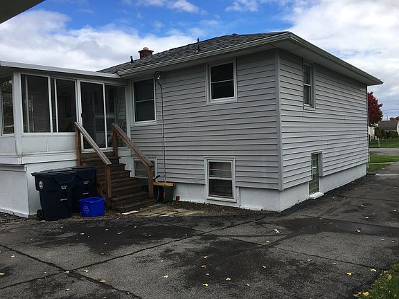 3rd image of 535 S Shore Blvd