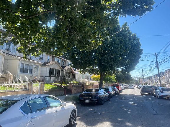 5th image of 10719 121st St