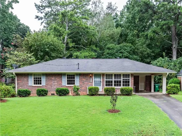 2961 Delcourt Dr, Decatur, GA 30033