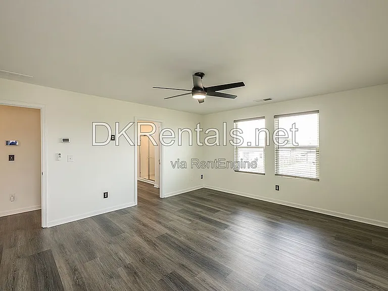 126 Verona Dr NW — Photo 29