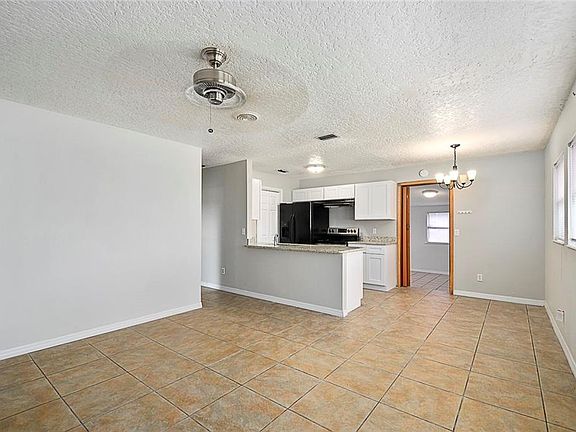 3rd image of 4132 Iberis Ln