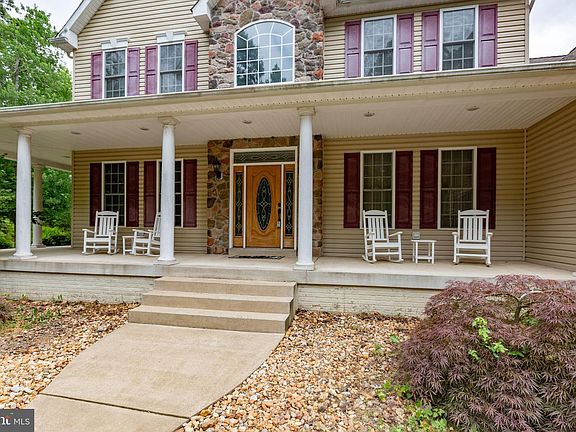 3rd image of 8662 Sandy Beach Ln