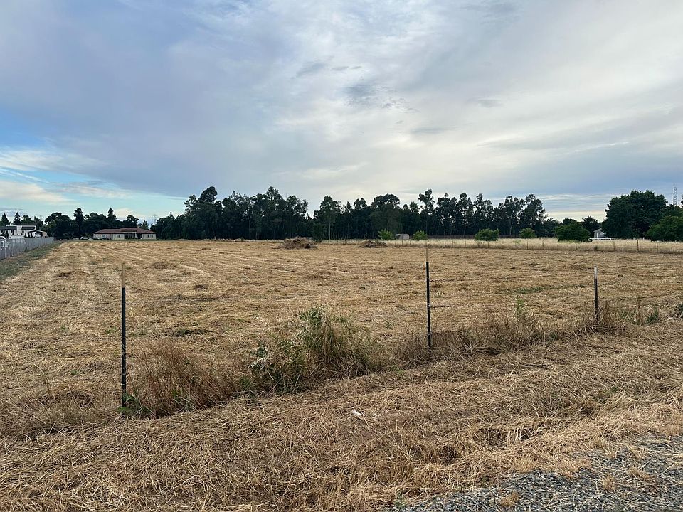 1st image of Justamere Ln