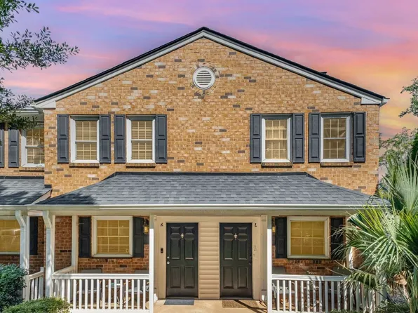 1210 Green Oaks Ln APT K, Charlotte, NC 28205