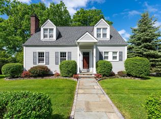 1711 Central St, Yorktown Heights, NY 10598