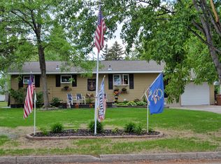 804 Terry Ave, Larimore, ND 58251