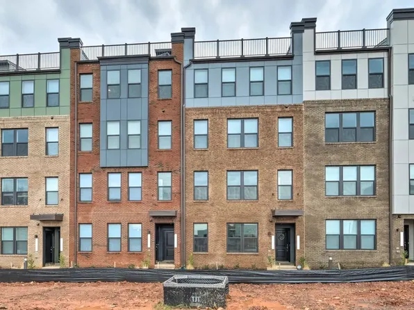 44579 Wolfhound Sq, Ashburn, VA 20147
