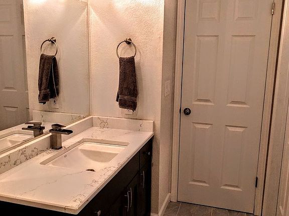 5th image of 26425 Pennsylvania Ave NE #21