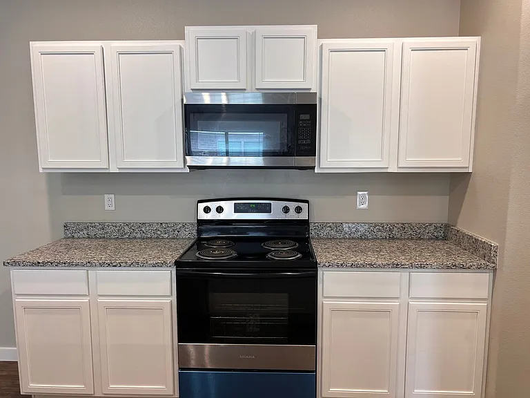 3406 Tiffin Ave — Photo 9