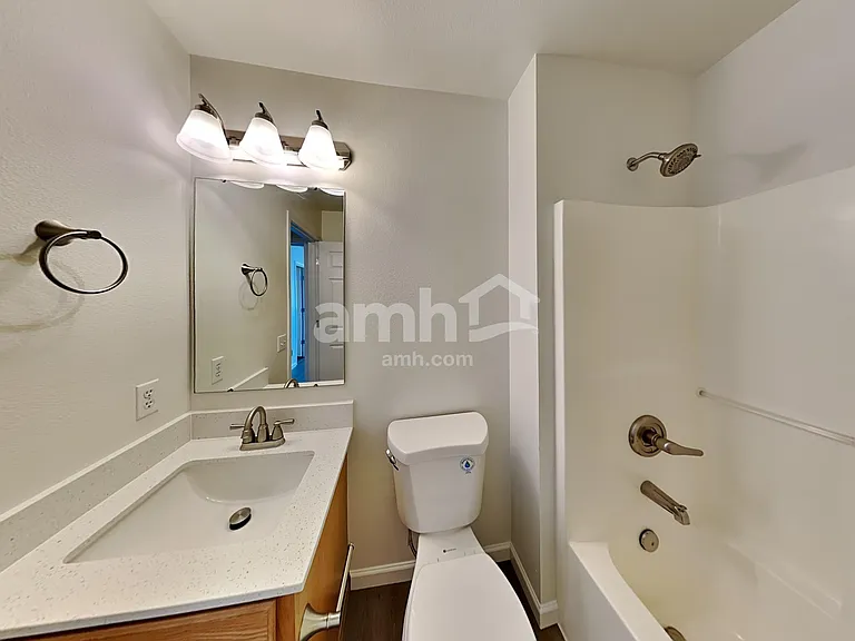 17712 2nd Ave E — Photo 18