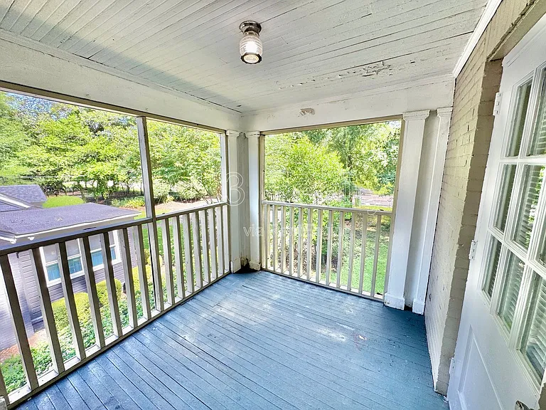 440 E Fairview Ave — Photo 26