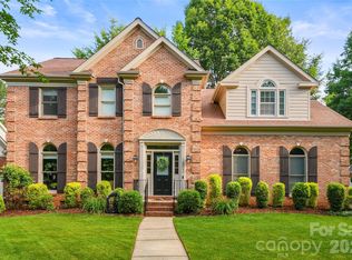 16002 Prestwoods Ln, Huntersville, NC 28078