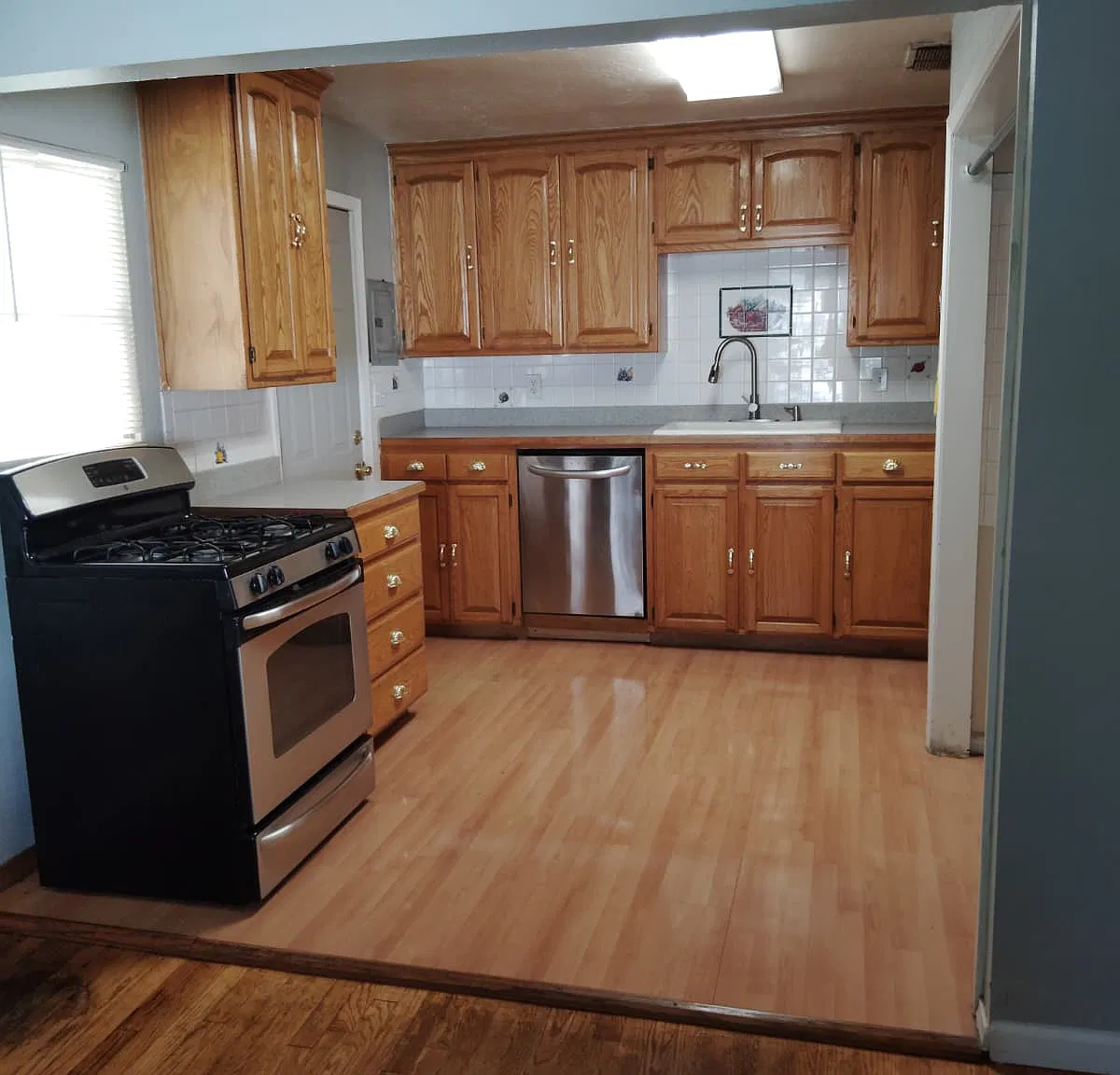 1909 S Milam - 1 — Photo 3