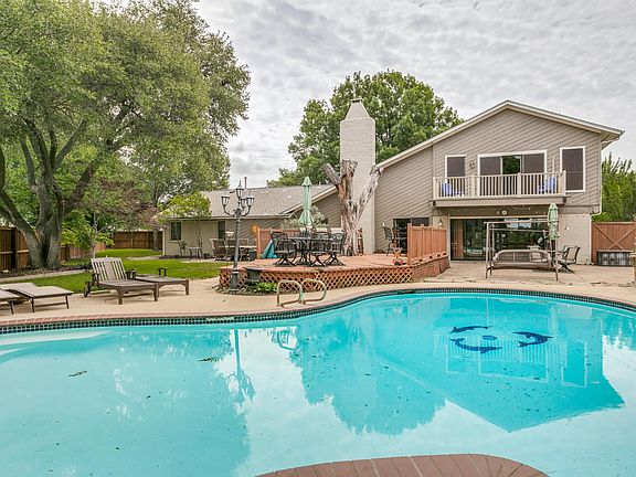 4th image of 3555 Apple Valley Dr