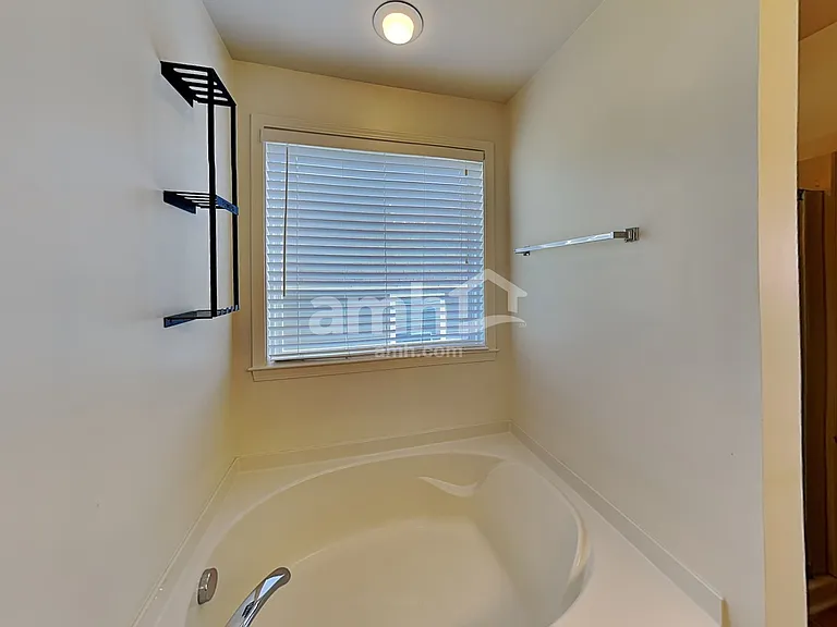 16531 Falconry Way — Photo 14