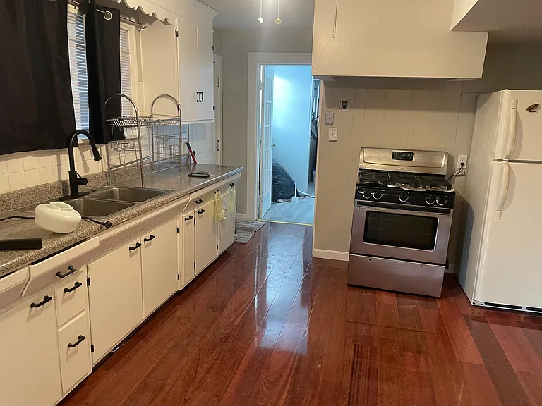 3187 Abbott Rd — Photo 5