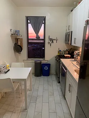 Rented by B Gans Management | media 2