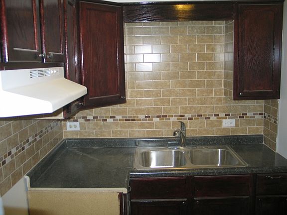 3rd image of 3891 Ivanhoe Ct APT B