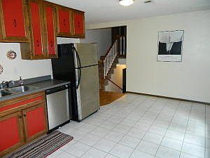 4th image of 5507 Beechwood Blvd