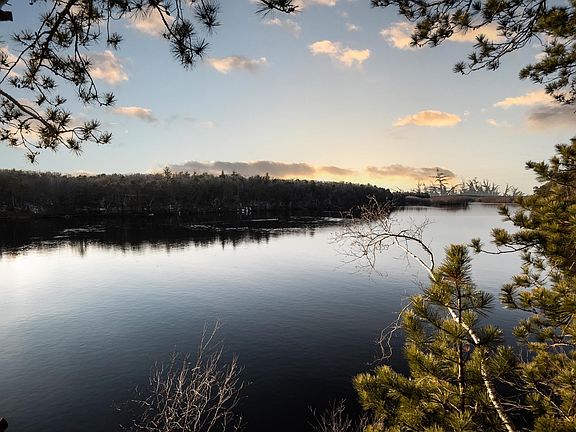 4th image of 6 Spruce Trl
