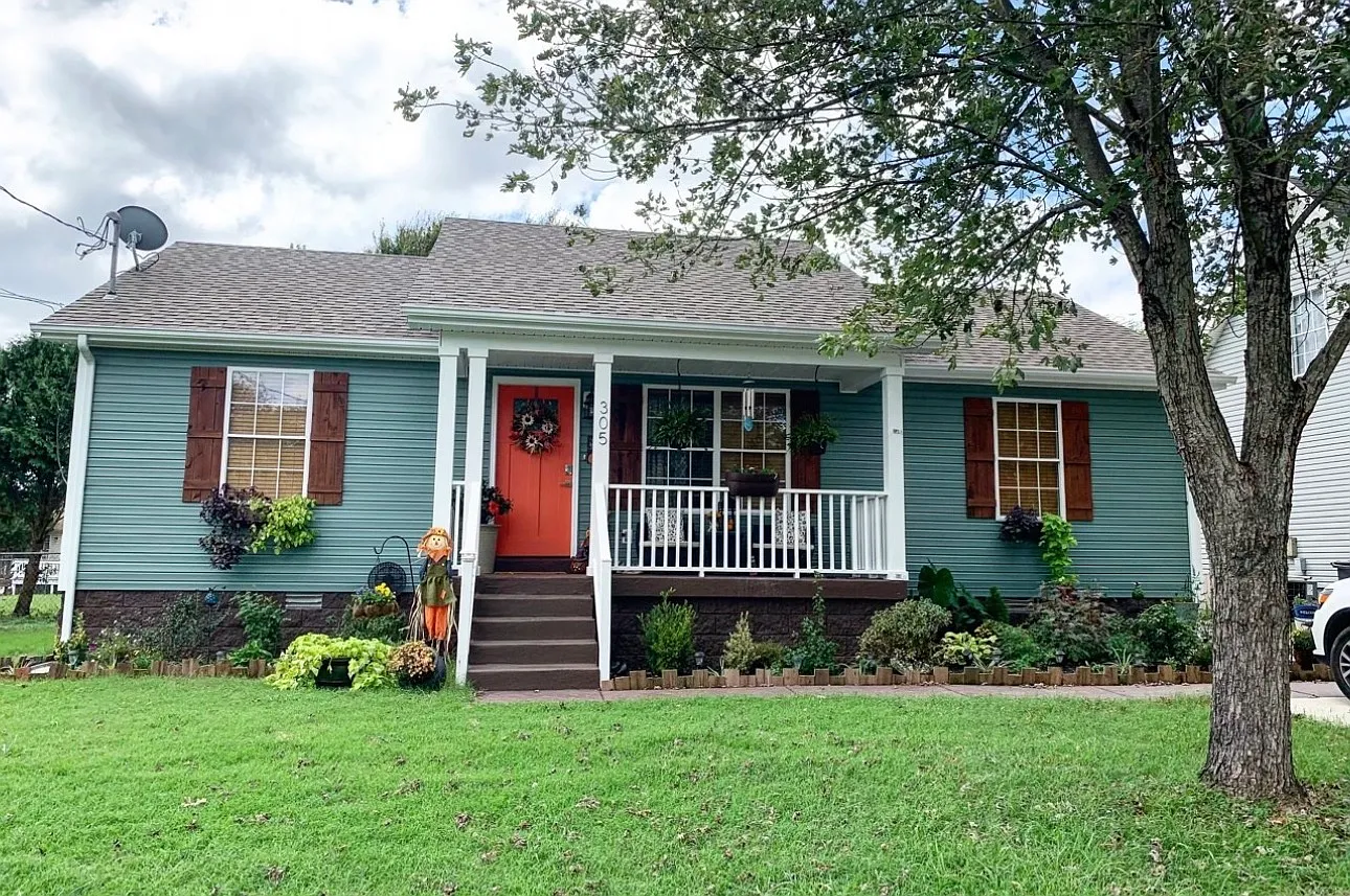 3 bed, 1170 sqft, $1,950 — Photo 3