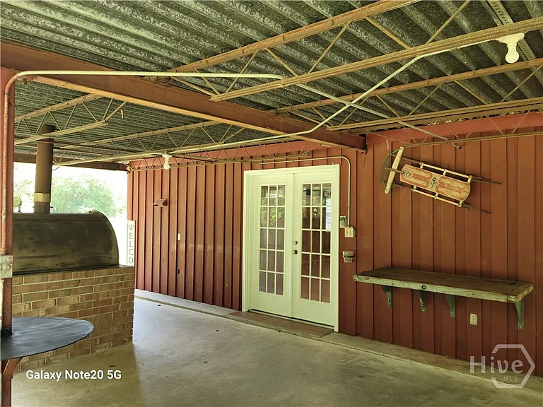 652 Ralph Rahn Rd — Photo 16