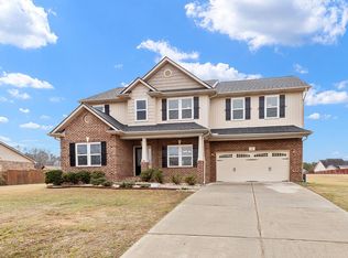41 Suzanne Dr, Angier, NC 27501