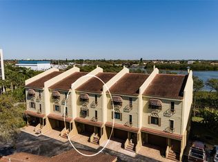 1710 Lighthouse Ter S APT 3, South Pasadena, FL 33707