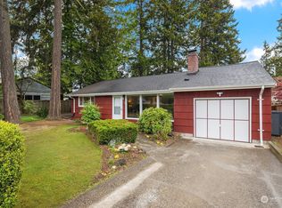 12320 8th Ave NE, Seattle, WA 98125