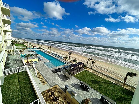 Feel the ocean breeze at this oceanfront oasis!