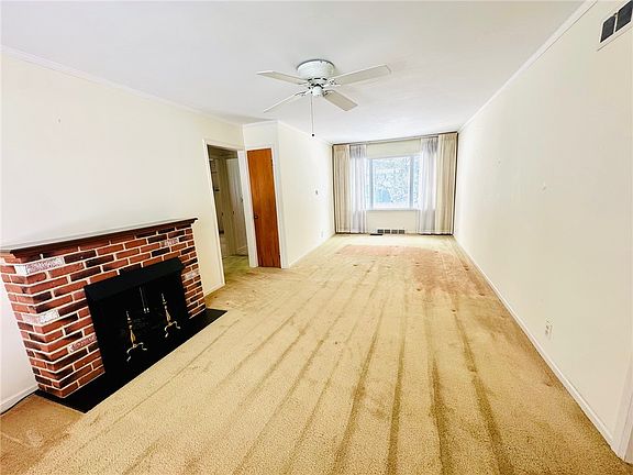 5th image of 6 Locust St