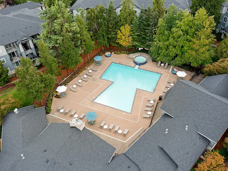 Altamont Summit Apartment Homes — Photo 5