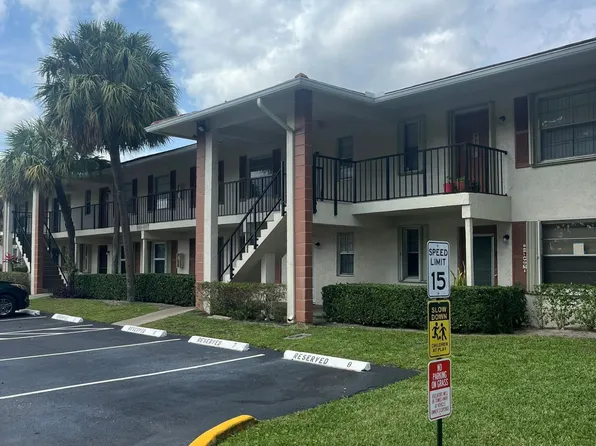 9993 Three Lakes Cir, Boca Raton, FL
