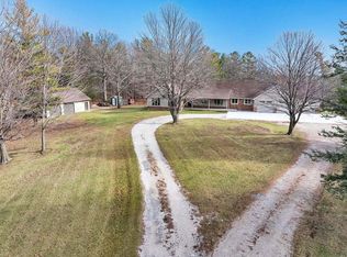 4476 N New Franken Rd, New Franken, WI 54229