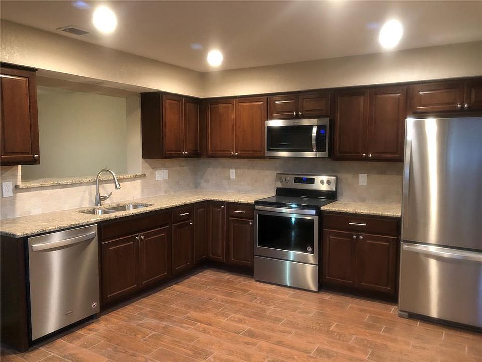 1st image of 705 Wolftrap Dr